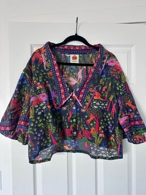 FARM Rio Navy Cropped Tropical Animal Print Button-Down Top